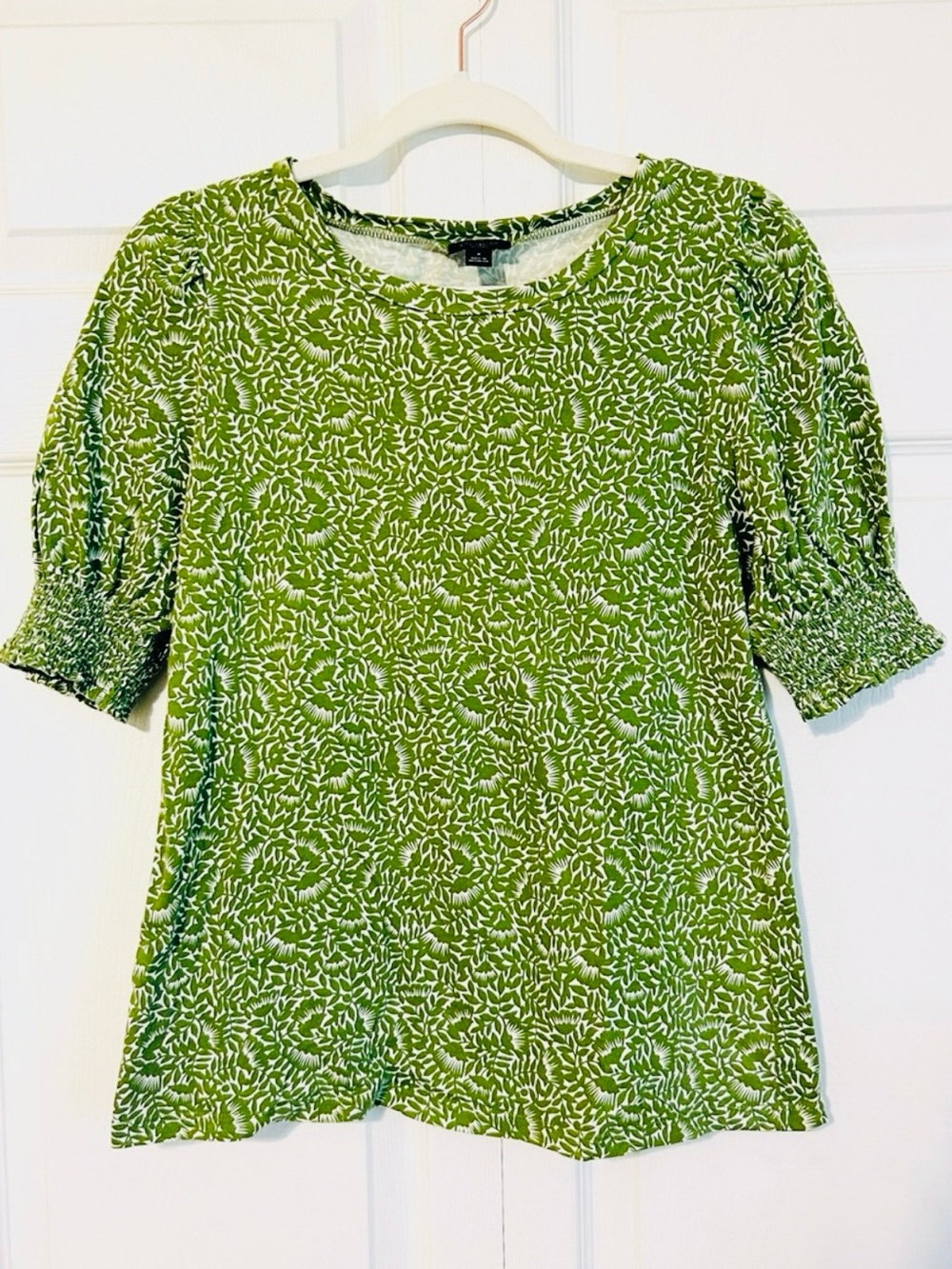 4 for $25! Green Patterned Short-Sleeve Women's Top